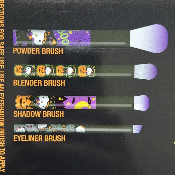 Whisker Witches Unite: Hello Kitty Halloween Makeup Brush (4 pieces) - Picture 4 of 4